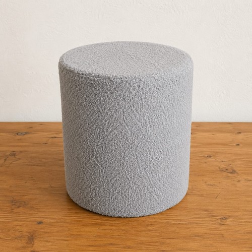 Sitzhocker innen grau