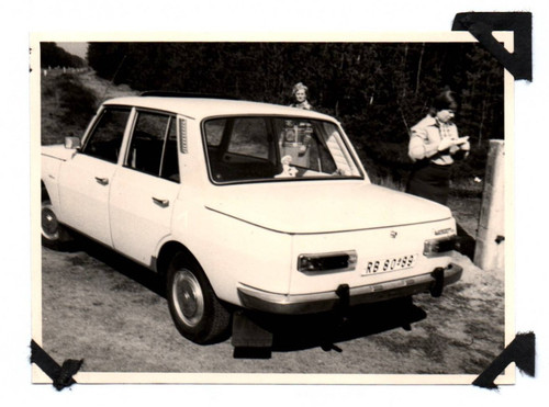 Foto frauen ddr wartburg - frauen,