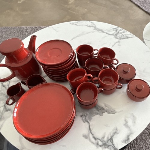 Rotes keramik tafelservice set - rotes,