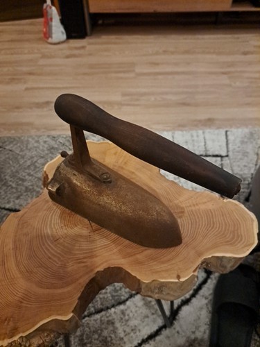 Bügeleisen mit holzgriff und - mit,