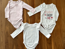 3 x H&M und Dopodopo Baby Body Gr 68 Mädchen Rosa Weiß Langarm Wickelbody w. NEU