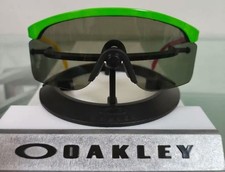 Oakley razor blade - razor,