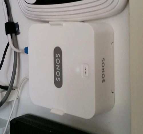 Sonos bridge halter - sonos,