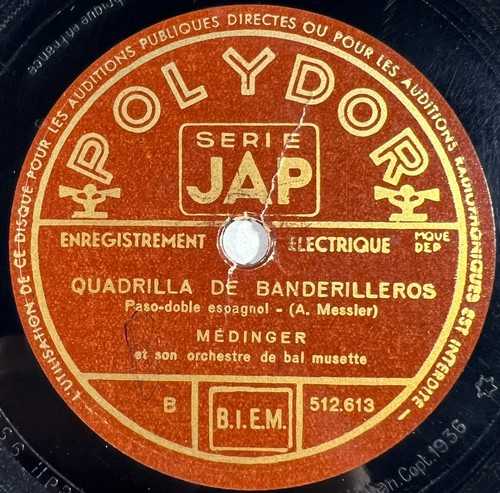 Medinger anda fahnenraster - /,