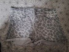 Damen Hose Kurze Jeans Shorts. Leoparden Muster Animalprint. Grau. XS, Neuwertig
