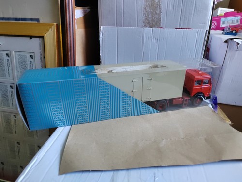 Kastenmodell oldtimer - 1/43,