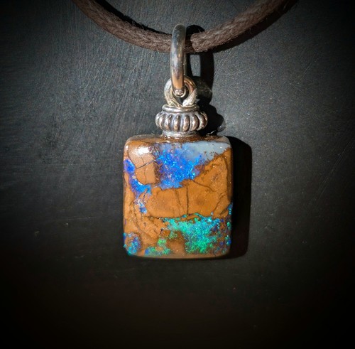Boulder opal anhänger - opal, 9,9ct