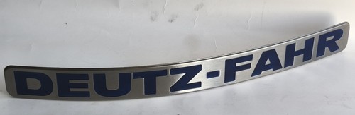 Deutz fahr schriftzug - schriftzug, emblem