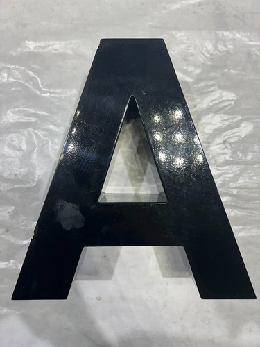 Buchstabe unbeleuchtet - "a",