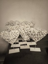 13x weiße Deko Herzen auf