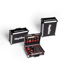 Werkzeugkoffer gefüllt mit