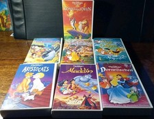 7 DISNEY VIDEOKASSETTEN -