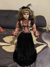 Eine Schöne PorzellanPuppe