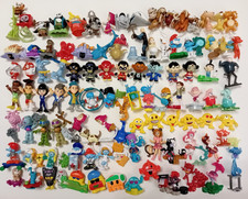 Ü Ei Figuren Konvolut Sammlung aus Serien von 2015 bis 2019