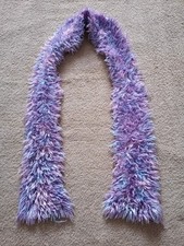 Selbstgestrickter Schal