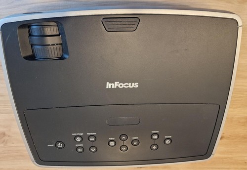 Infocus projector beamer - /,