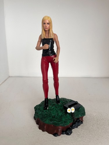 2000 moore action collectables - 2000,