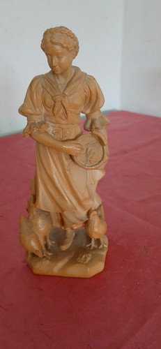 Holzfigur bäuerin mit - holzfigur"bäuerin,