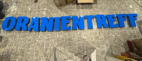 Leuchtbuchstaben - 3d,