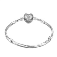 Versilbertes funkelndes Herz