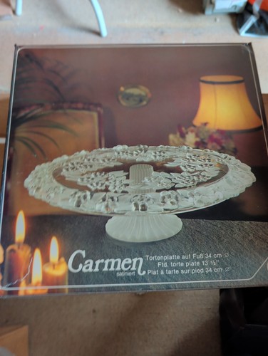 Tortenplatte auf fuß carmen - tortenplatte,