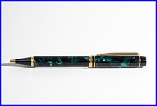 Waterman MAN 200 Dreh Kugelschreiber in Rhapsody Mineral Grün & Gold
