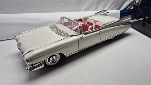 Maisto cadillac eldorado - 1:12,