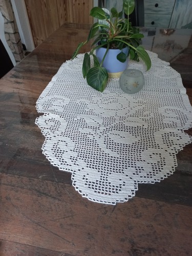 Mitteldecke oval gehäkelt - mitteldecke,