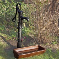 Schwengelpumpe + Pumpenständer Handpumpe Gartenpumpe Wasserpumpe Brunnenpumpe 