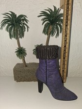 Just the Right Shoe Purple