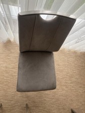 6 Esszimmer Stühle in der Farbe Beige 