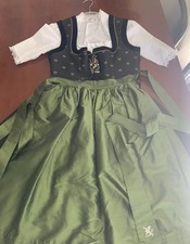 Schickes Dirndl von Sportalm