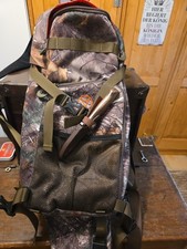 Vorn Rucksack Mit Gewehrhalter / Schnellzieher   2x Benutzt