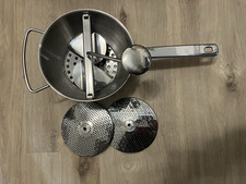 Passiermühle Passiergerät Passiermaschine Flotte Lotte mit 3 Einsätzen Edelstahl