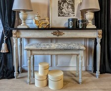 Französischer Stil geschnitzt