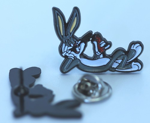 Bugs bunny pin - pin, 267)