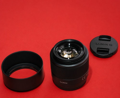 Panasonic lumix 25mm - g,