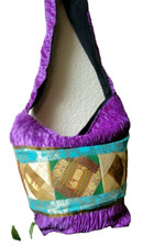 Umhängetasche Beuteltasche Lila Patchwork 39 x 37 cm Handgefertigt Mittel Indien