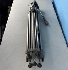 Vinten vision tripod - 3,