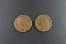 2 Art Nouveau Medaillien