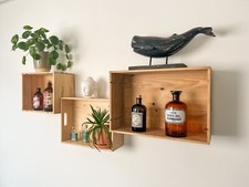 Kistenregal - Wandregal aus drei verschiedenen Weinkisten & Holzkisten (3er)