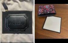 GIVENCHY PARFUMES Beutel + Handspiegel 2er Set Neuheit nicht zu verkaufen Neu
