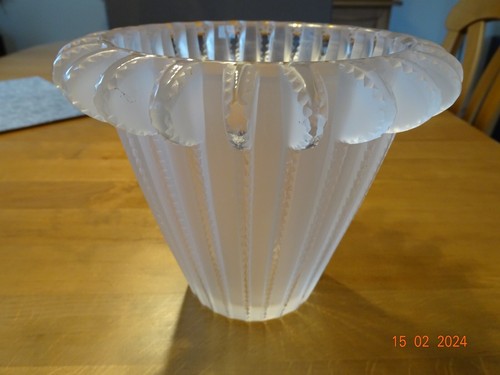 Lalique kristal vase - lalique, vase,