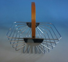 Vintage Design Edelstahl Brotkorb Korb Obstkorb Metall mit Bugholz (FM22-052)