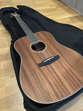 Tanglewood Guitar TWUD.  Die