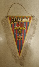 CF BARCELONA großer Wimpel aus der ehemaligen DDR, ca. 21 x 38 cm, Metallstange