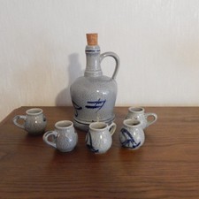 Tonkrug mit Korken und 5