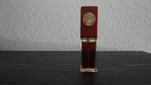 Cinnabar estēe lauder eau - cinnabar,