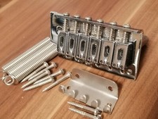 .no name: Stratocaster Style TREMOLO mit Schrauben ohne Tremolohebel.