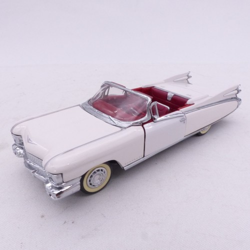 Franklin mint cadillac - mint, 1:43